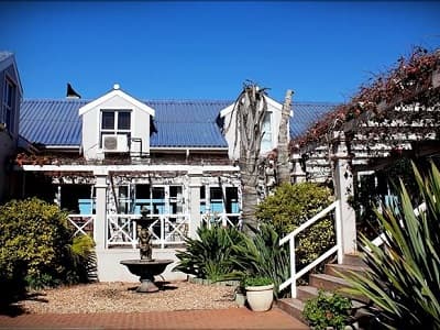 Blue Bay Lodge