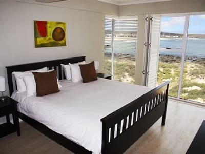 Oystercatcher Lodge